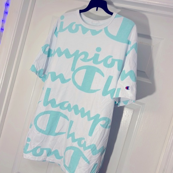 CHAMPION (L)PRINT T💚🤍 - Picture 1 of 2